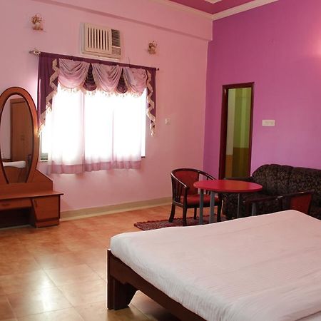 Hotel Rajshree Puskár Kültér fotó