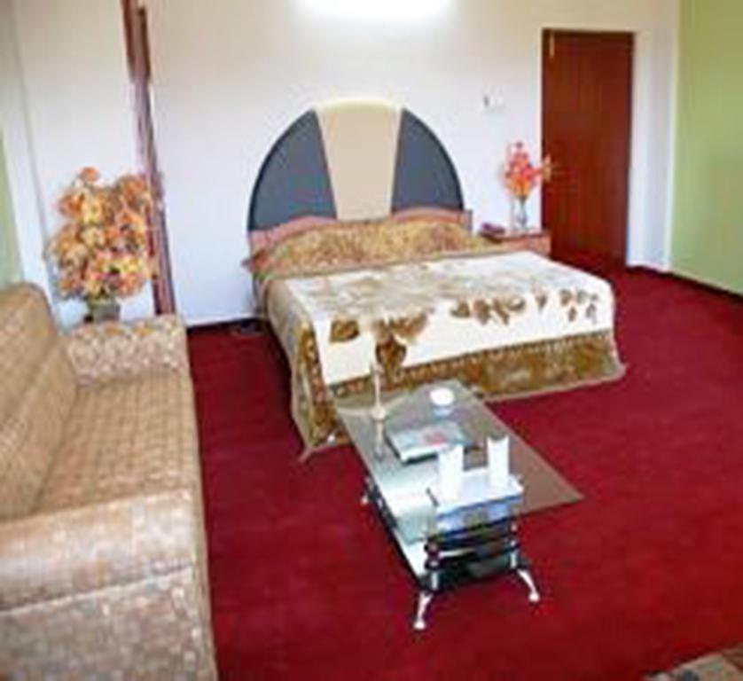 Hotel Rajshree Puskár Kültér fotó